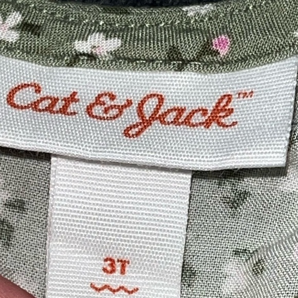 Cat&Jack•Green Floral Romper - Picture 2 of 11
